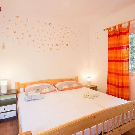 Robinson Erina Appartement Zarače Buitenkant foto