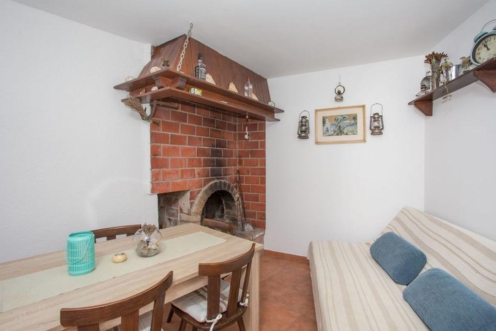 Robinson Erina Appartement Zarače Buitenkant foto